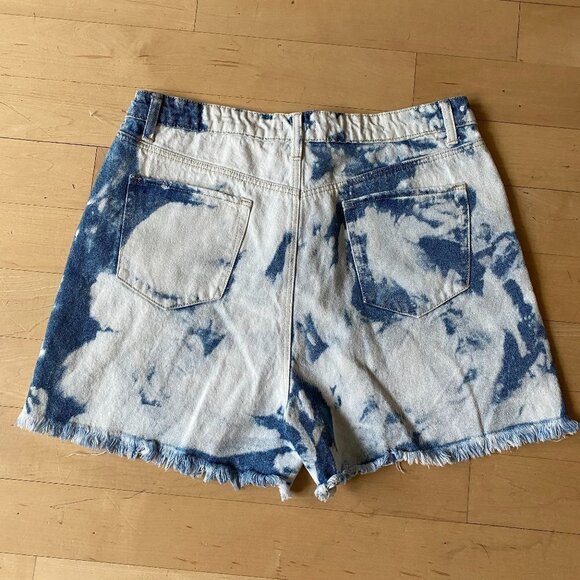 BP Bnwot Womens Cut Off Bleach Washed Jean Shorts Sz 33 Distressed - Picture 5 of 7